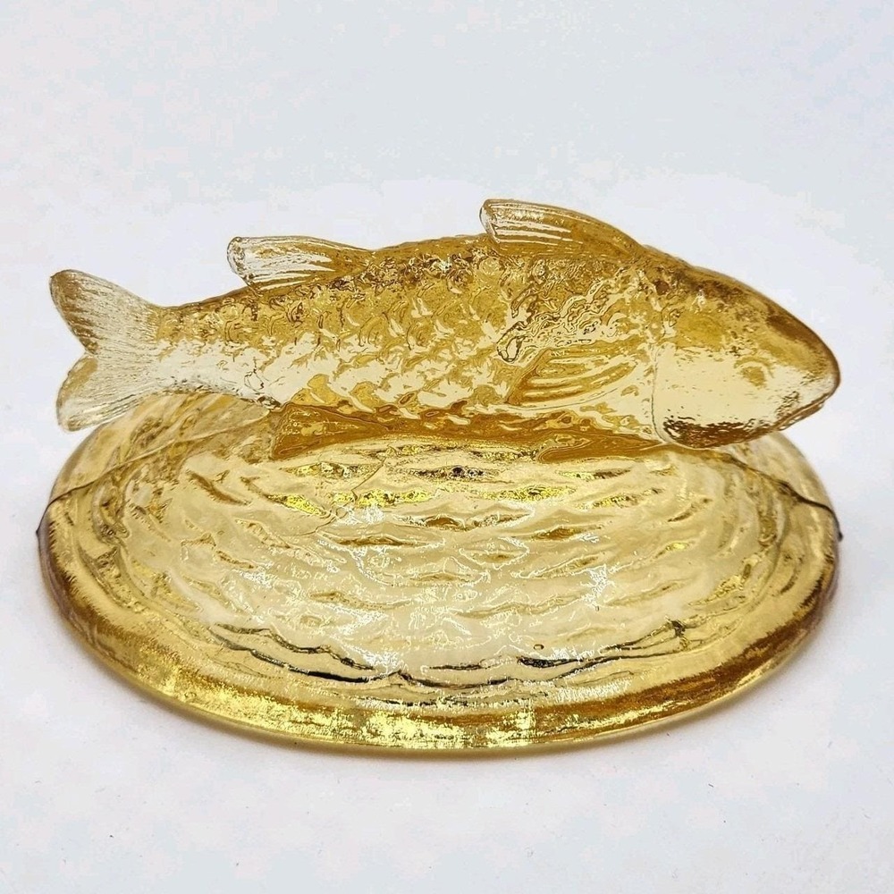 Vintage Kemple Yellow Glass Fish Candy Dish Lid Only Unmarked Replacement Topper